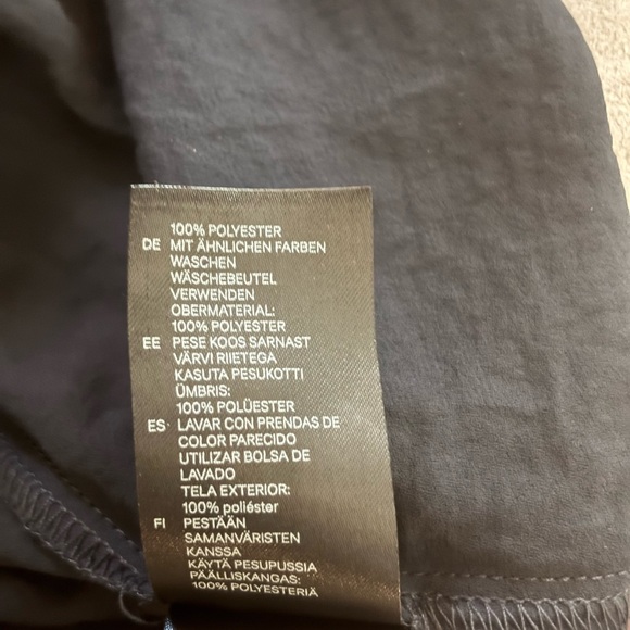 H&M NWT Tiered Dress with Tassles & Ruffled detail - Picture 8 of 8